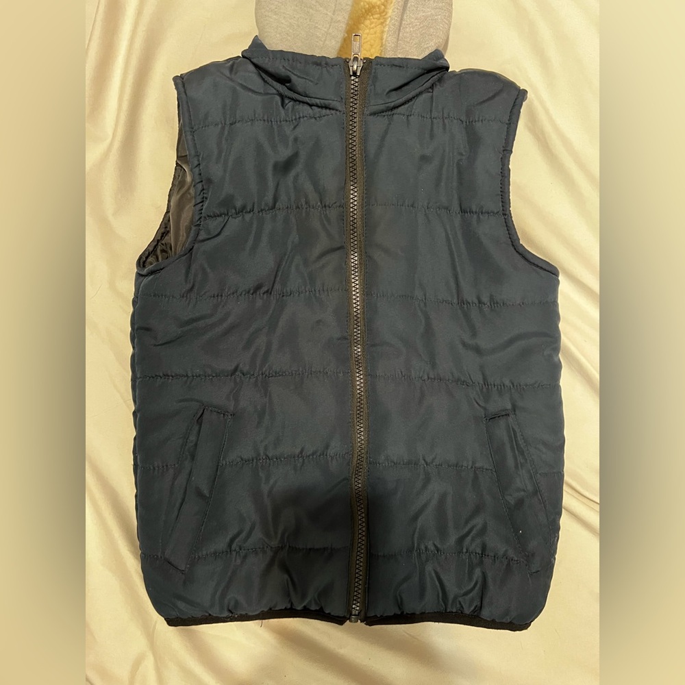 Tahari Boy Vest Size 6/7 Navy Blue Full Zip Pockets Hoodie Jacket - Picture 4 of 6